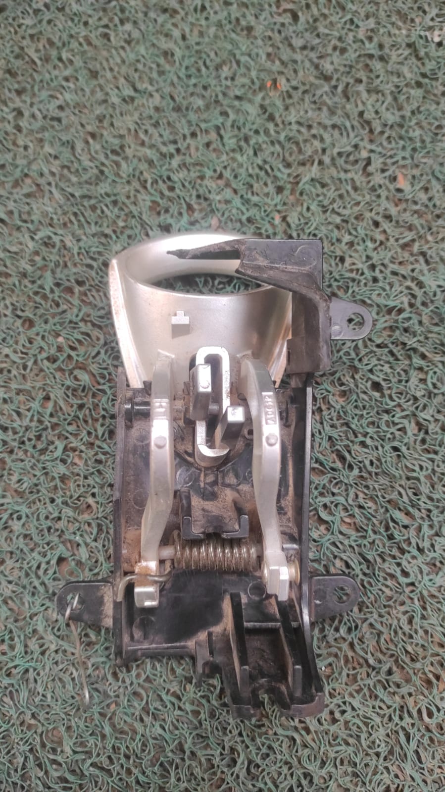 Jalador delantero interno LH 350Z (roto)