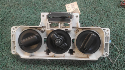 Panel de control A/C Suzuki Swift Ignis