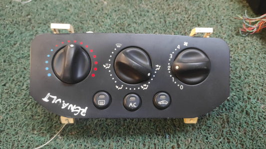 Panel de control A/C Renault Clio