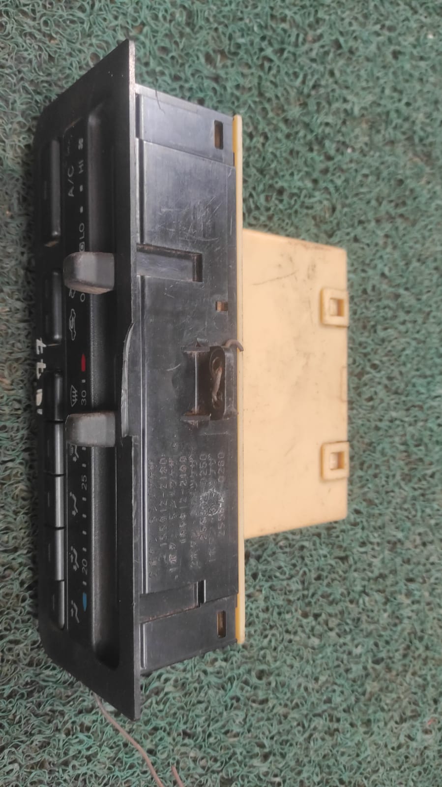 Panel de control A/C Caldina