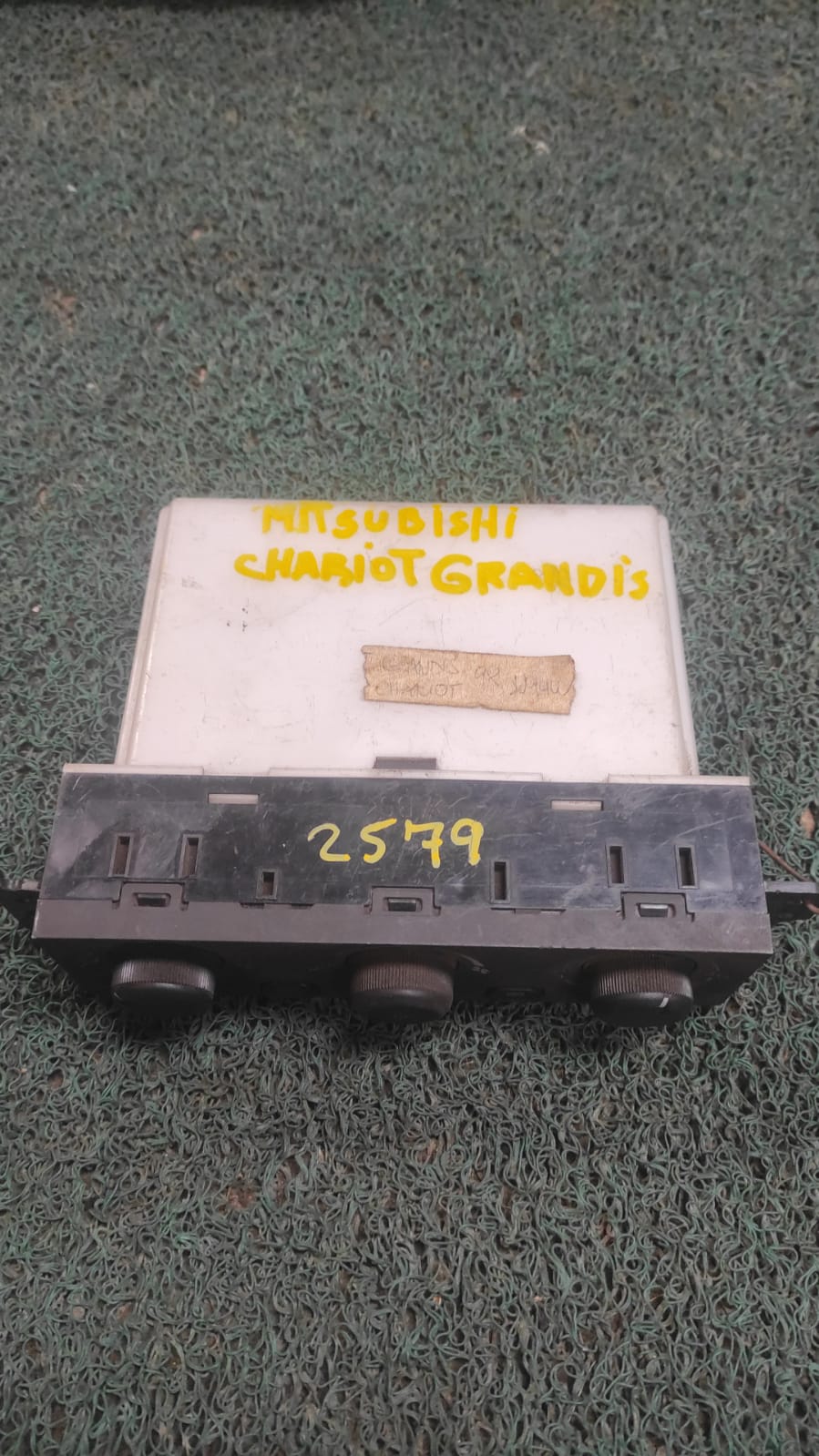 Panel de control A/C Chariot Grandis