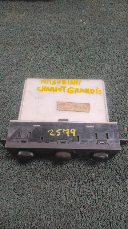 Panel de control A/C Chariot Grandis
