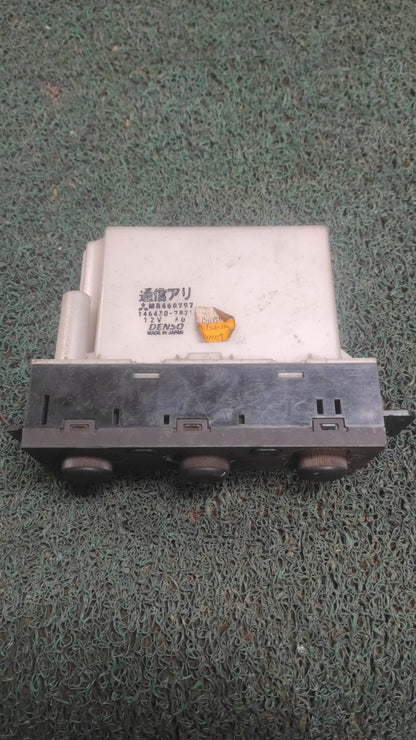 Panel de control A/C Chariot Grandis