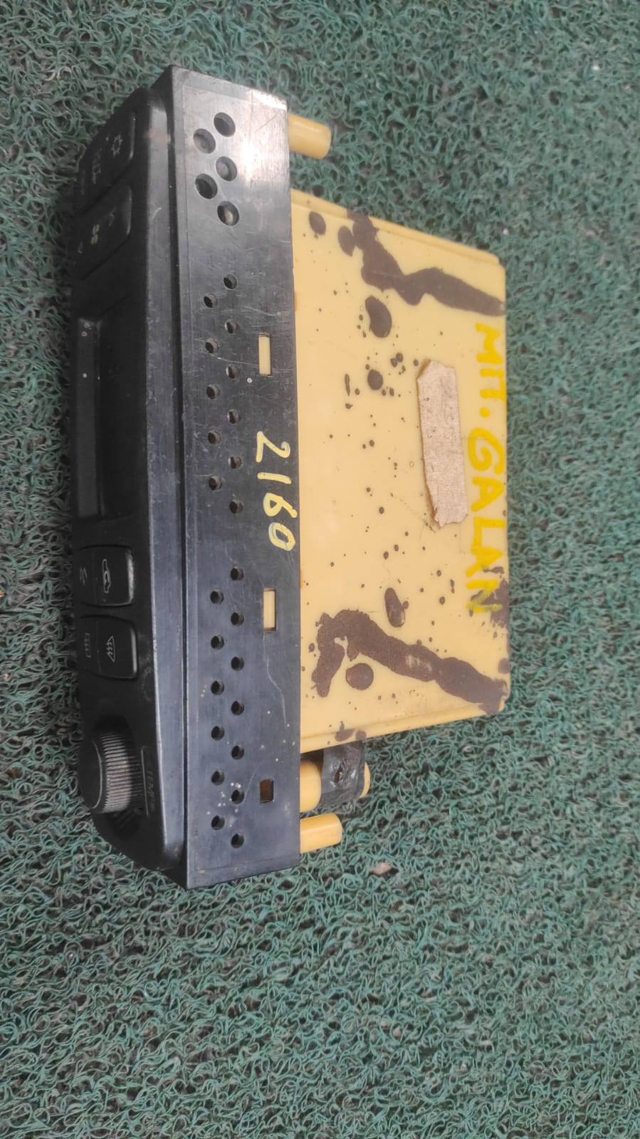 Panel de control A/C Galant