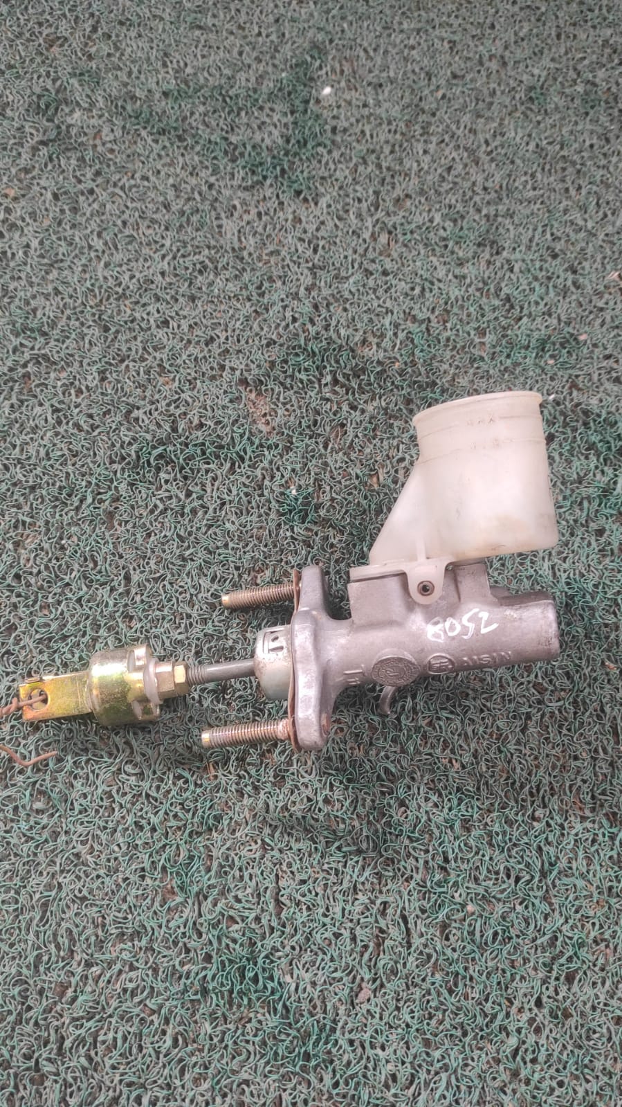 Bomba de embriague desconocido