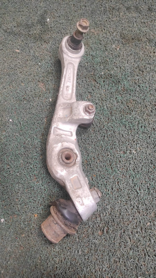 Brazo de control de suspension delantero LH Nissan 350z