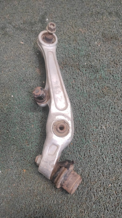 Brazo de control de suspension delantero LH Nissan 350z
