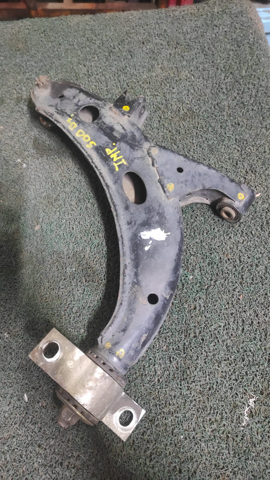 Bandeja Delantera RH Subaru Impreza