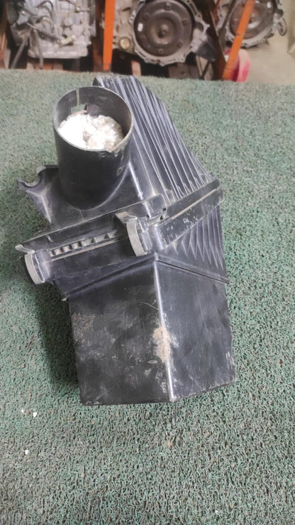 Caja de filtro de aire Nissan Primera