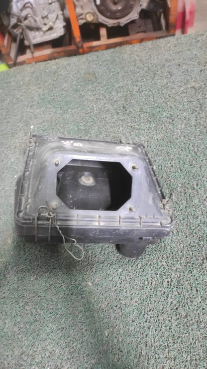 Caja de filtro de aire Mitsubishi Diamante