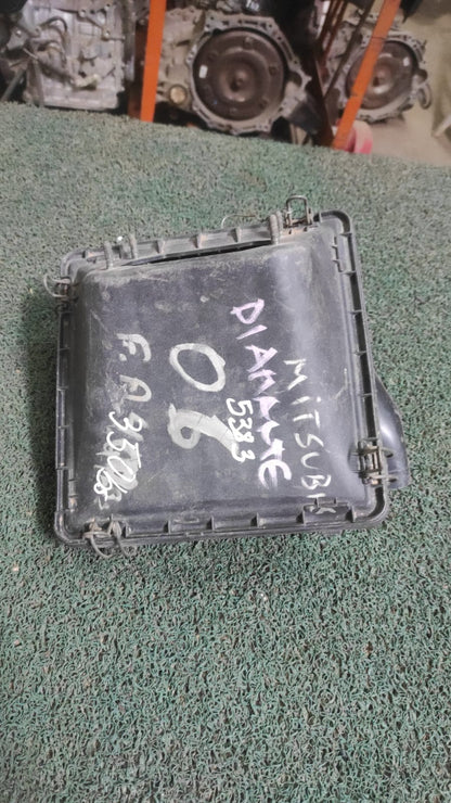 Caja de filtro de aire Mitsubishi Diamante