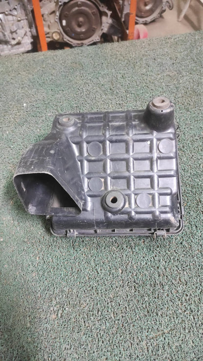 Caja de filtro de aire Mitsubishi Diamante