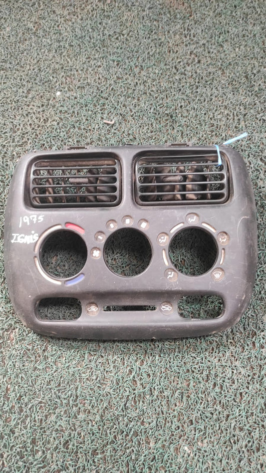 Consola Central Panel de A/C Suzuki Swift Ignis