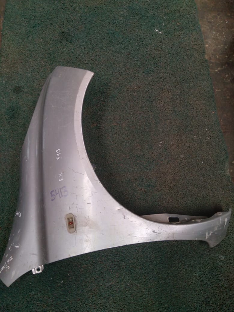 Guardabarro RH Nissan March K12
