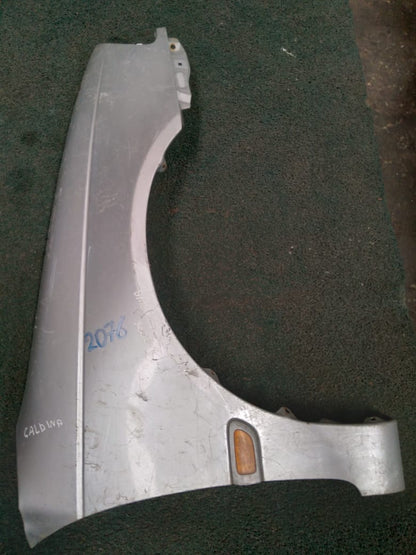 Guardabarro RH Toyota Caldina 1996