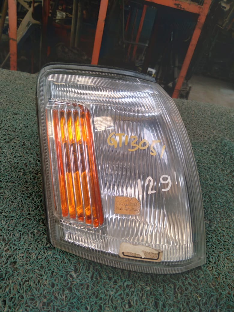Guiñador Toyota Crown 1996 RH