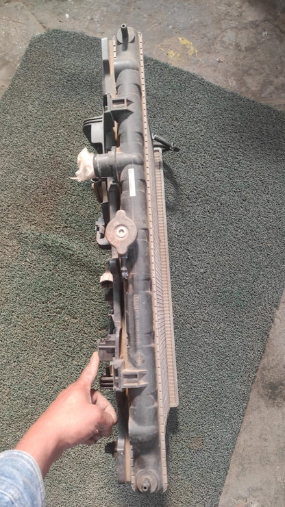 Radiador de agua Nissan Serena-Liberty 2001 SR20