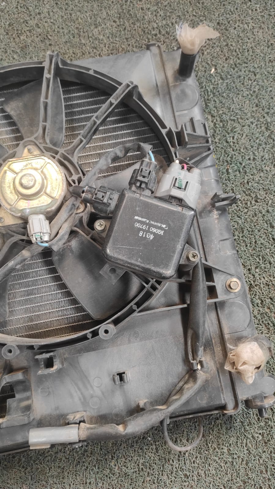 Radiador de agua Mazda MPV