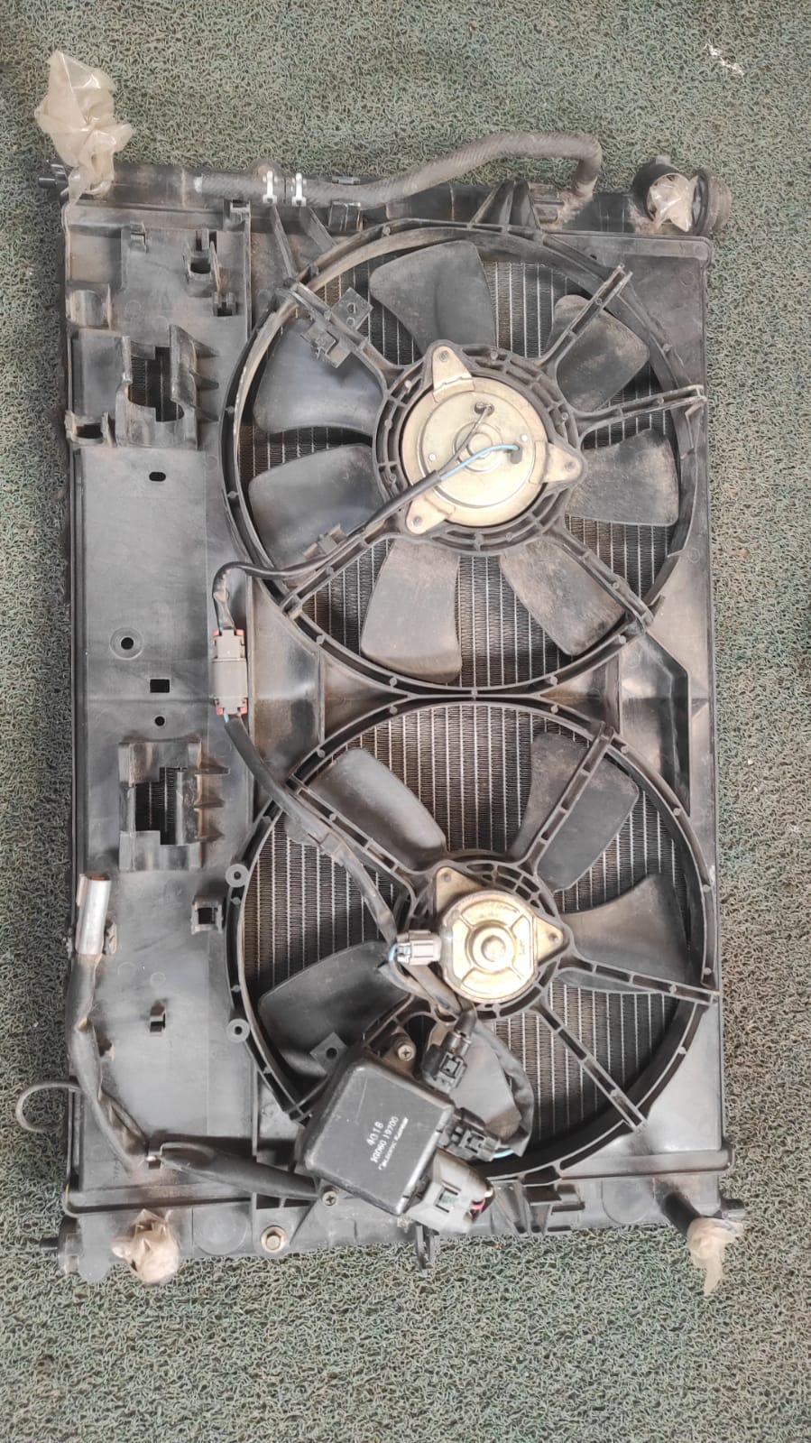 Radiador de agua Mazda MPV