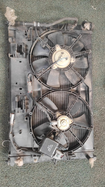 Radiador de agua Mazda MPV
