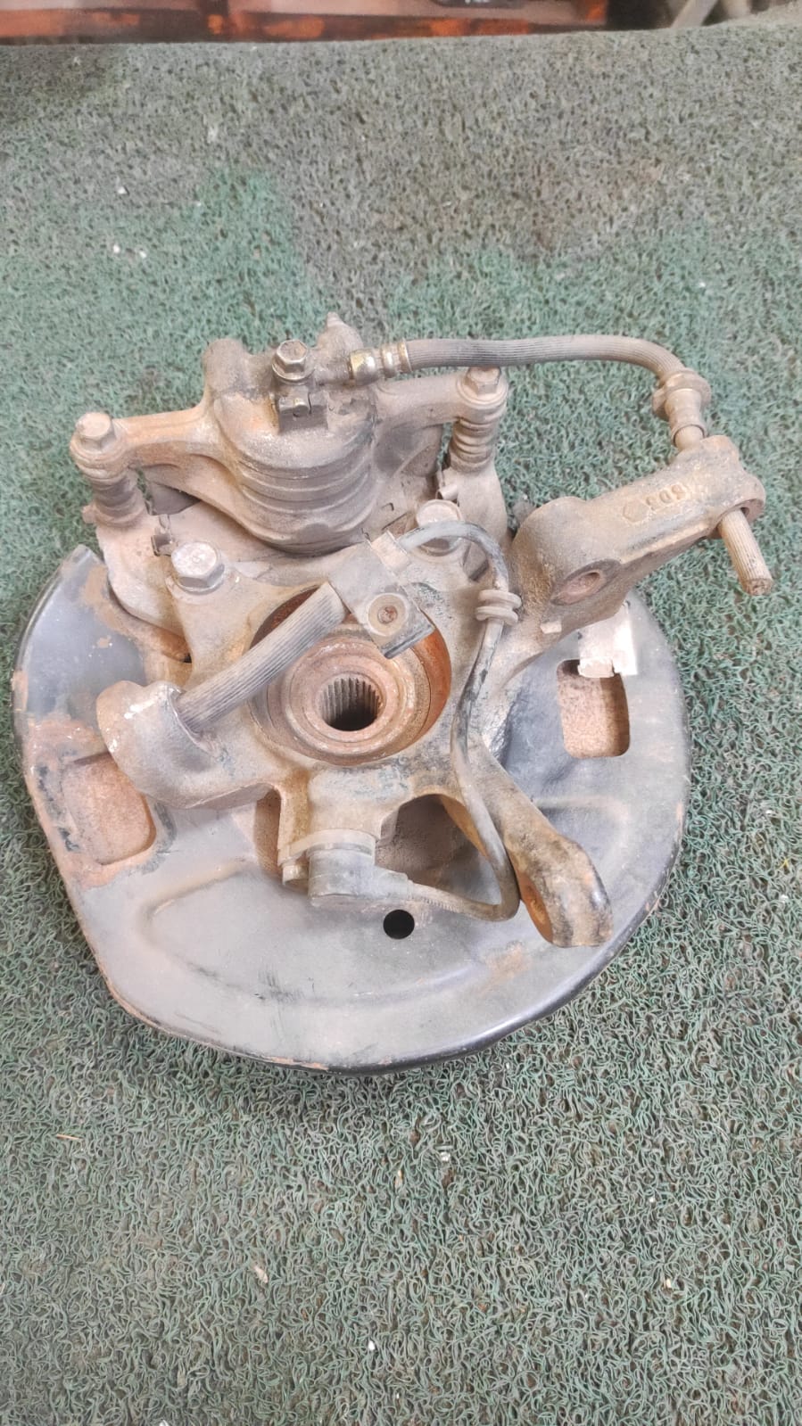 Macero Delantero RH Nissan Sunny,AD