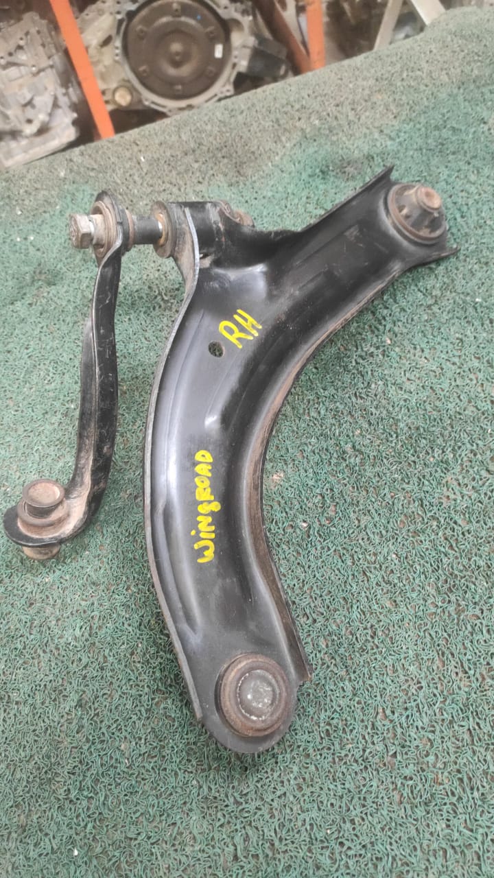 Bandeja Delantera RH Nissan Wingroad