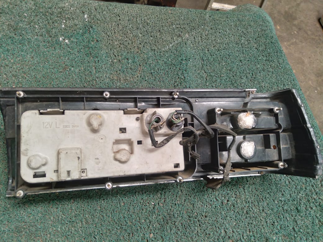Stop Crown 1988 LH