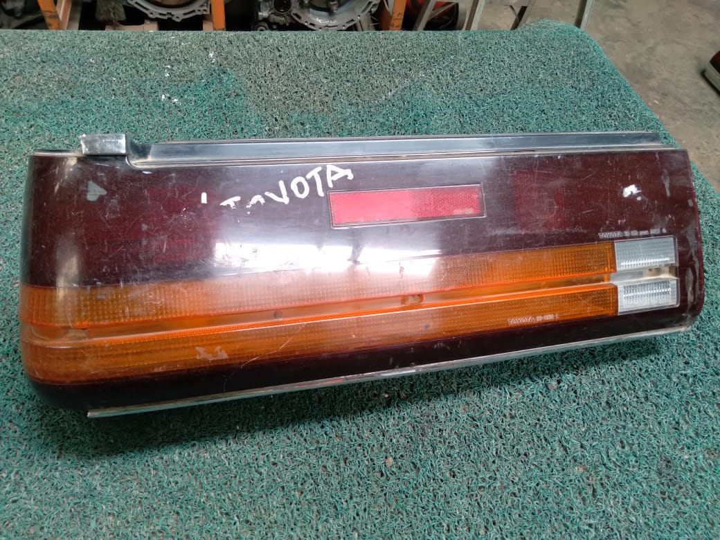 Stop Crown 1988 LH