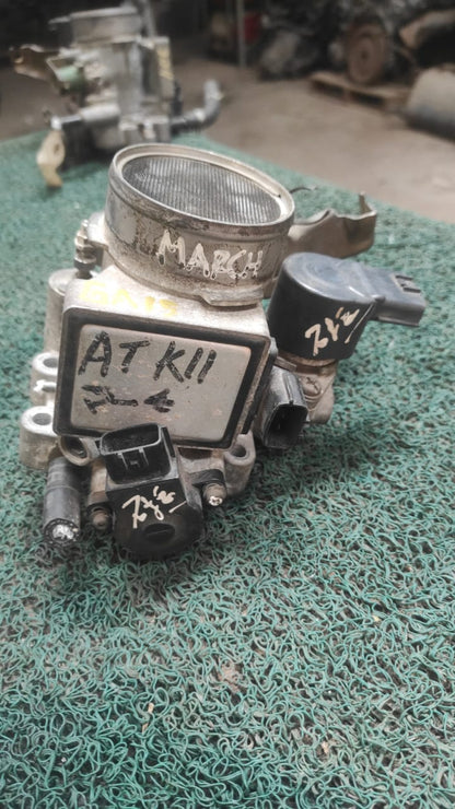 Garganta o cuerpo de aceleración Nissan march k11