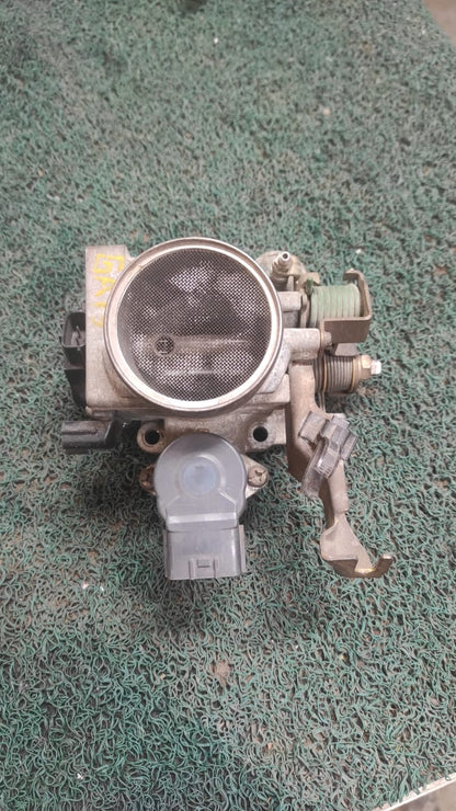 Garganta o cuerpo de aceleración Nissan march k11