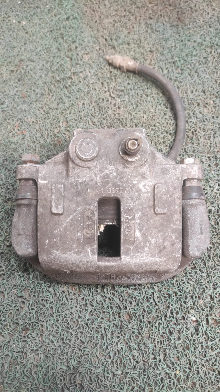 Mordaza Delantera RH desconocido