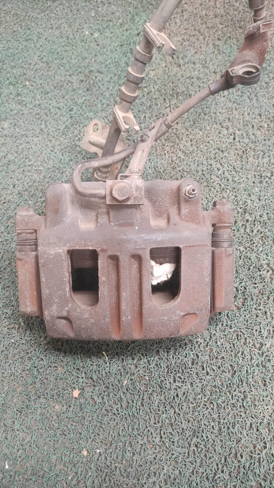 Mordaza Delantera RH Desconocido