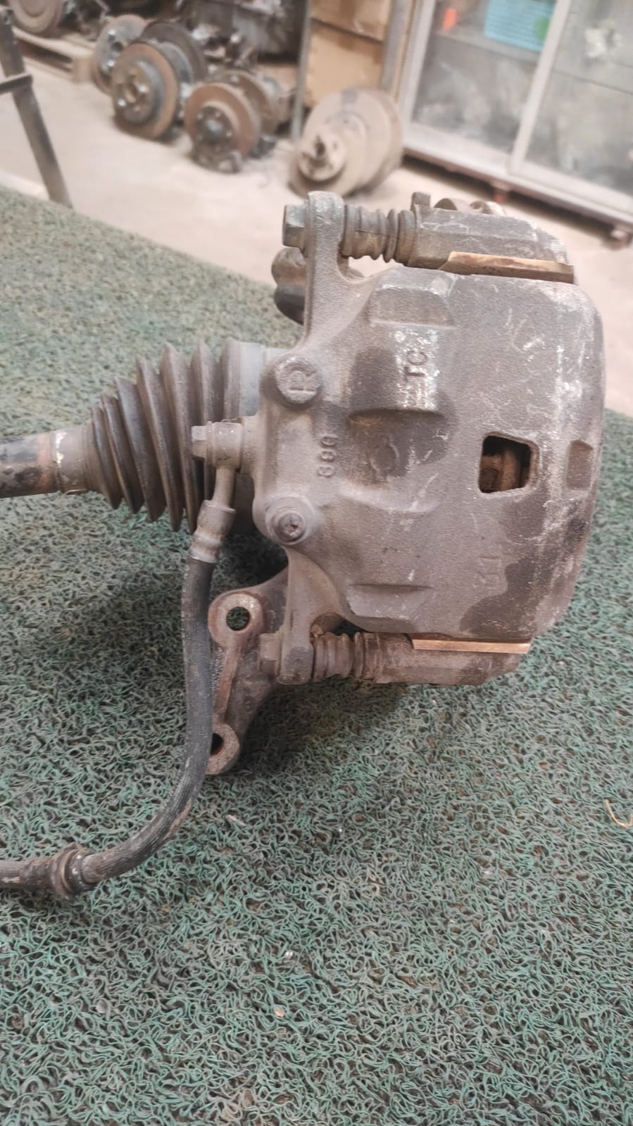 Par Macero Delantero Nissan Sunny con palier