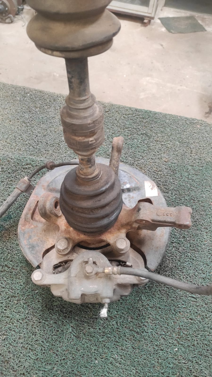 Par Macero Delantero Nissan Sunny con palier