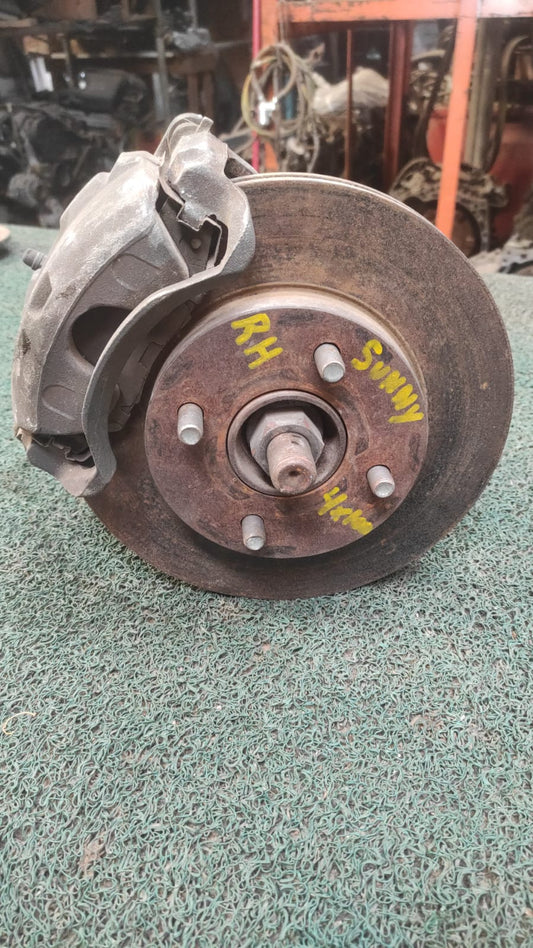 Par Macero Delantero Nissan Sunny con palier