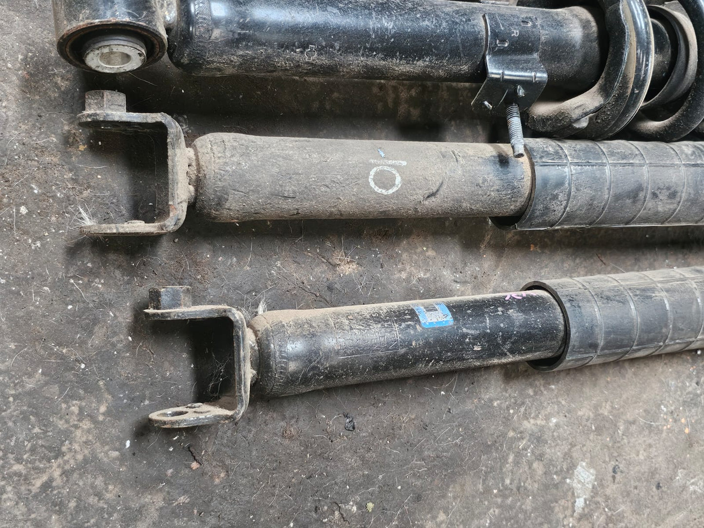 Suspension Nissan V36 juego