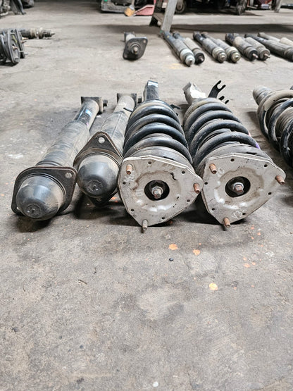 Suspension Nissan V36 juego