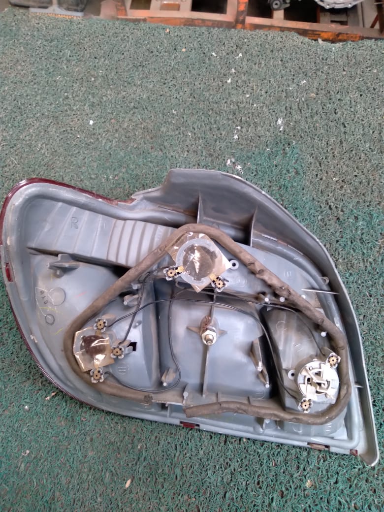 Stop Vitz 1999 RH